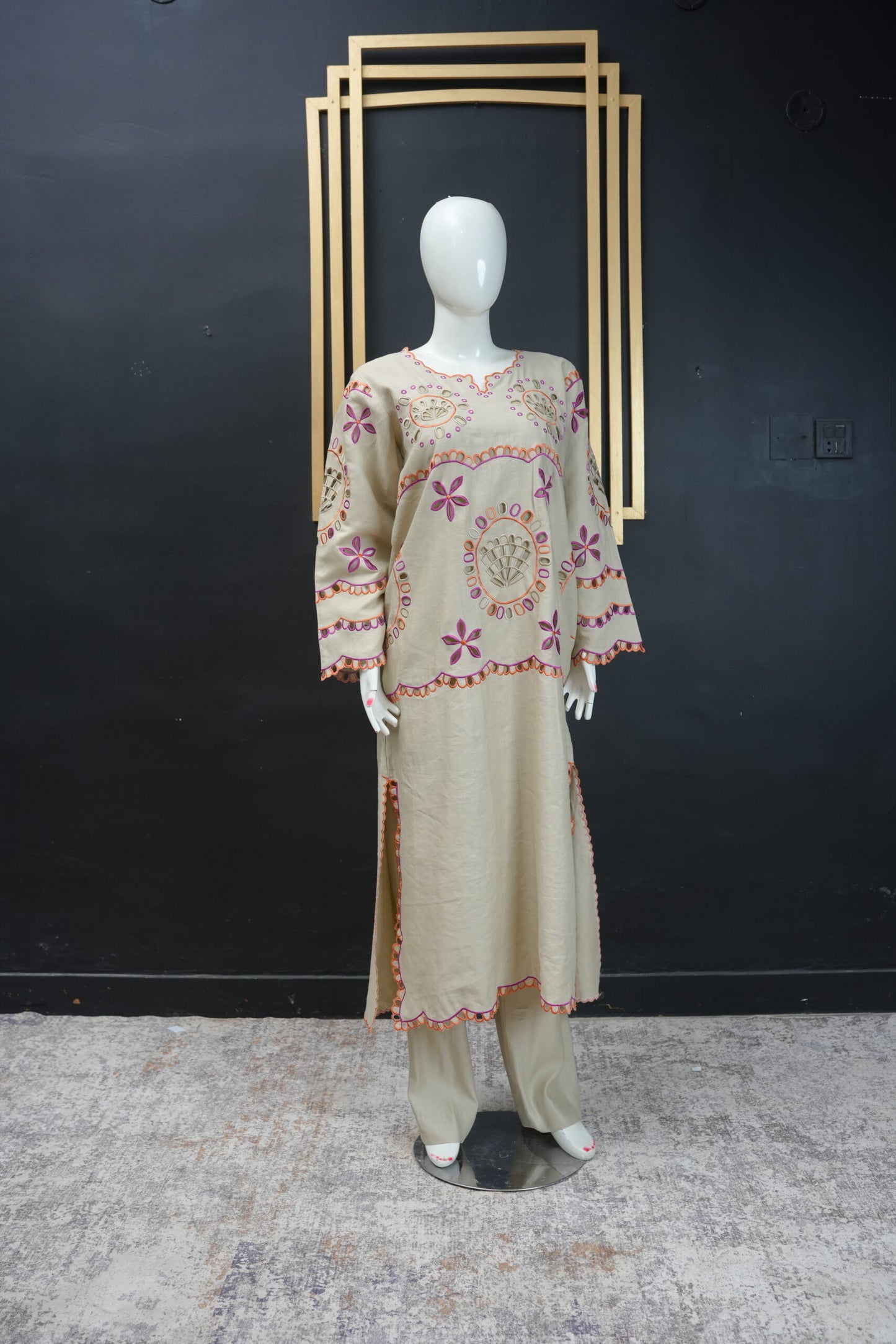 Zarif Schiffli Long Shirt  Soft Beige