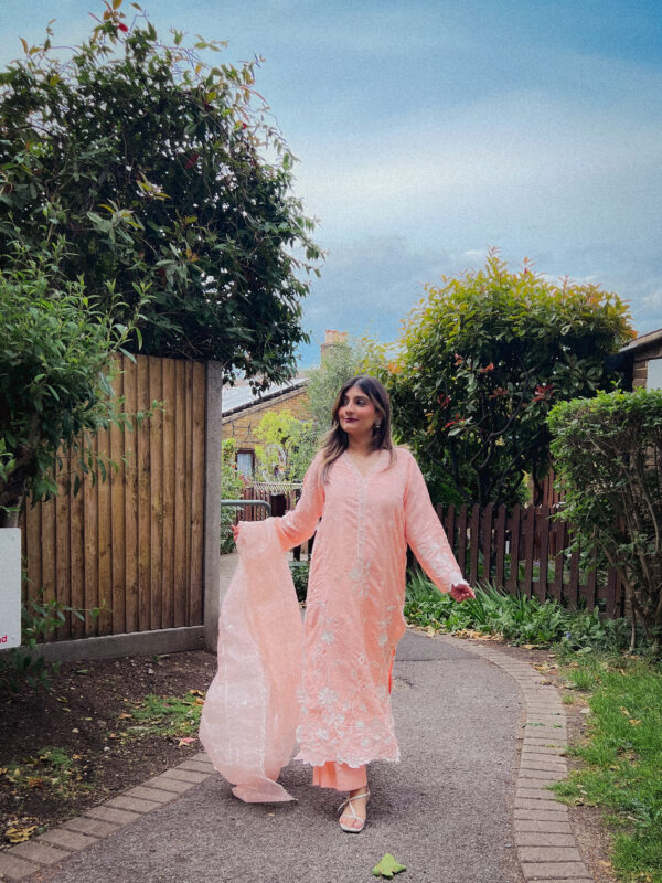 Blush Lux - Image 5
